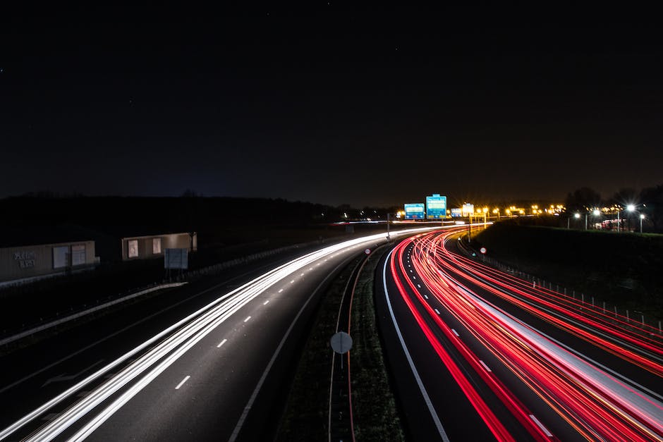 Geld verdienen mit E-Autos